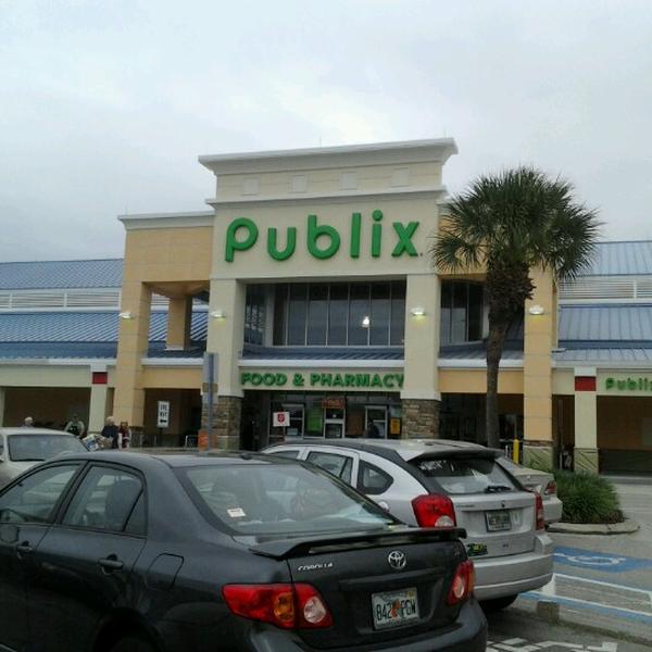 Photo taken at Publix by Carol K. on 11/16/2012