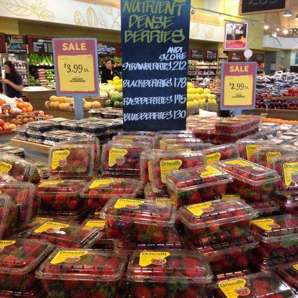 Photo taken at Whole Foods Market by Ashley S. on 6/3/2013-德克萨斯州达拉斯科技公园8190(在格林维尔大道) Photo taken at Whole Foods Market by Ashley S. on 6/3/2013