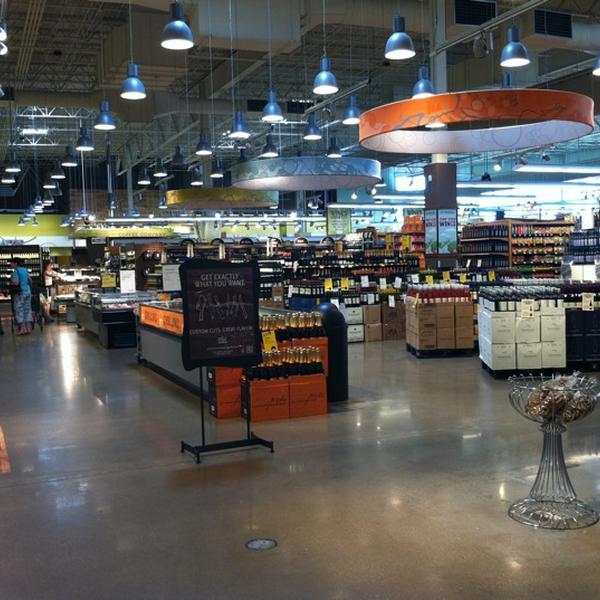 Photo taken at Whole Foods Market by Pearson S. on 6/15/2011-德克萨斯州达拉斯科技公园8190(在格林维尔大道) Photo taken at Whole Foods Market by Pearson S. on 6/15/2011