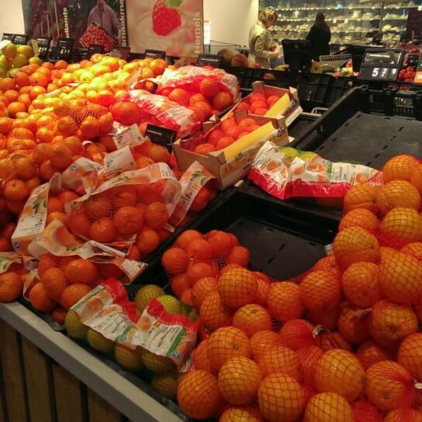 Photo taken at Albert Heijn XL by Willem v. on 4/22/2014