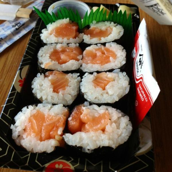 Photo taken at Whole Foods Market by Inna B. on 3/20/2012-华盛顿州雷德蒙德雷德蒙路17991号 Photo taken at Whole Foods Market by Inna B. on 3/20/2012