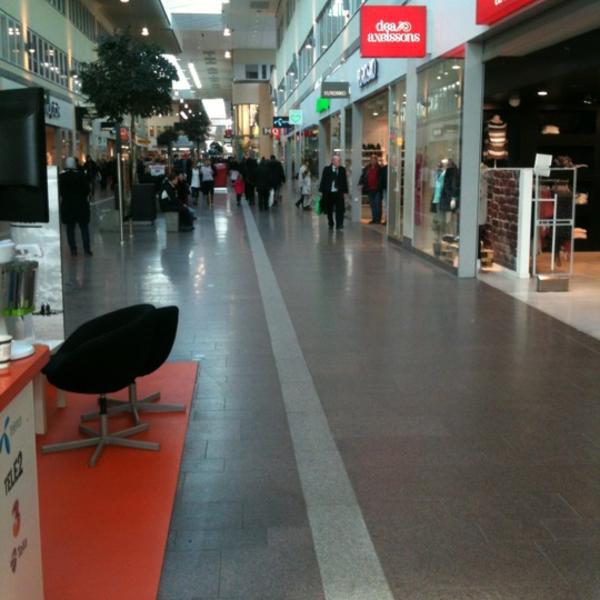 Photo taken at Clas Ohlson, Skärholmen by Olya98 on 3/10/2012