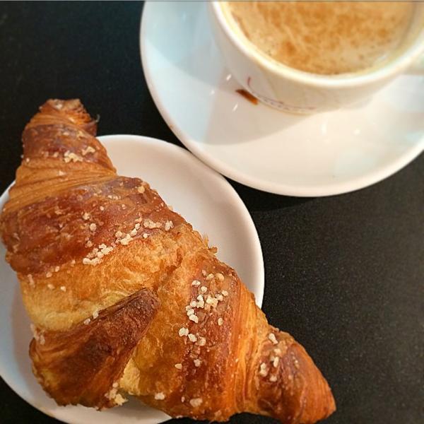 Photo taken at Bennet by La Luna S. on 1/7/2015-意大利伦巴第科莫阿夏戈大街2 Photo taken at Bennet by La Luna S. on 1/7/2015