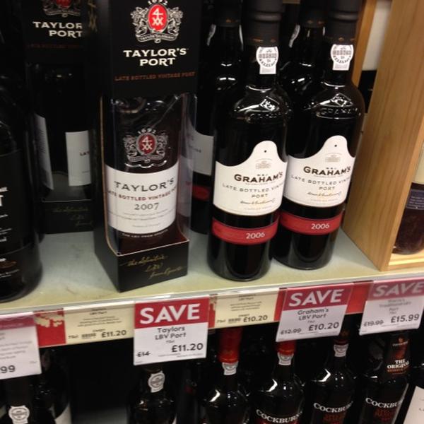 Photo taken at Waitrose by Janet B. on 11/30/2012-英国布里斯托尔赫恩利兹诺森布里亚道51 Photo taken at Waitrose by Janet B. on 11/30/2012