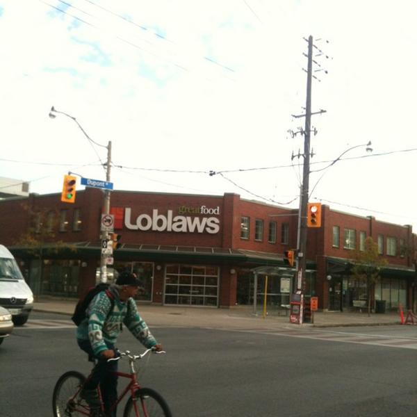Photo taken at Loblaws by R.J. R. on 9/29/2012-加拿大多伦多佳士街杜邦街650 Photo taken at Loblaws by R.J. R. on 9/29/2012