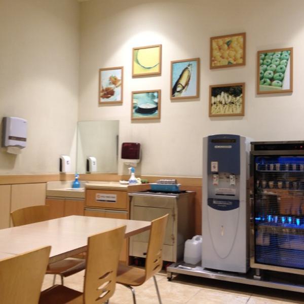 Photo taken at 이마트 (e-mart) by Jounghun W. on 11/18/2012-京畿道高阳市西区798易买得超市 Photo taken at 이마트 (e-mart) by Jounghun W. on 11/18/2012