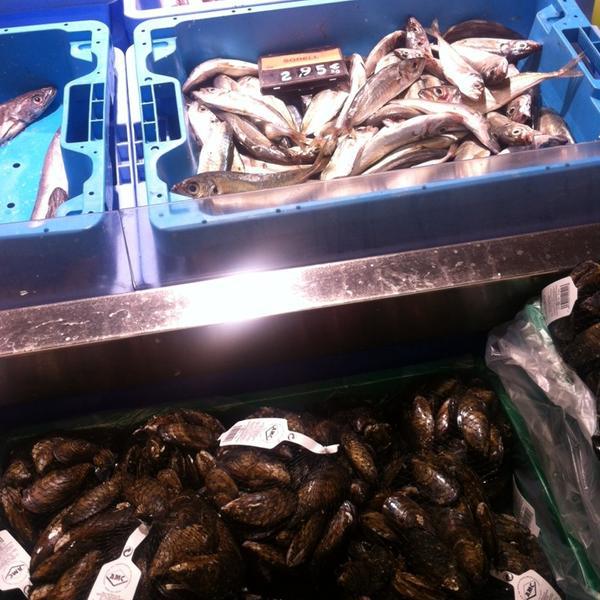 Photo taken at Mercadona by BAHITOSSA on 2/8/2014