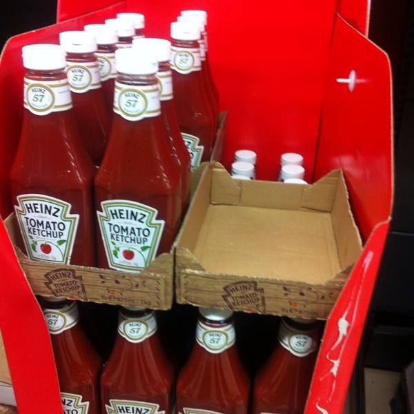 Photo taken at Mercadona by BAHITOSSA on 2/8/2014