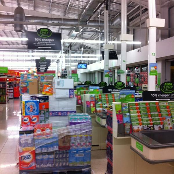 Photo taken at ASDA by Frankie C. on 3/10/2012-英国伦敦雷敦马歇尔路 Photo taken at ASDA by Frankie C. on 3/10/2012