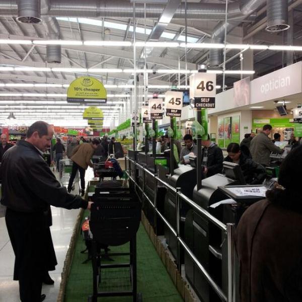 Photo taken at ASDA by Rainier T. on 4/28/2012-英国伦敦雷敦马歇尔路 Photo taken at ASDA by Rainier T. on 4/28/2012