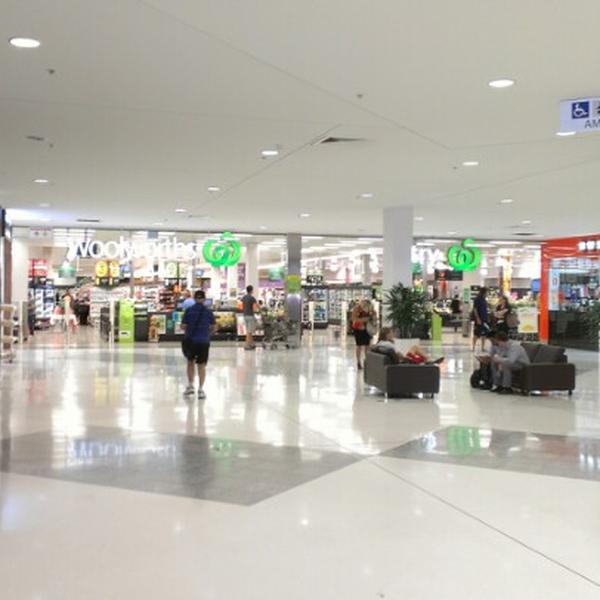 Photo taken at Woolworths by Garry L. on 10/16/2012