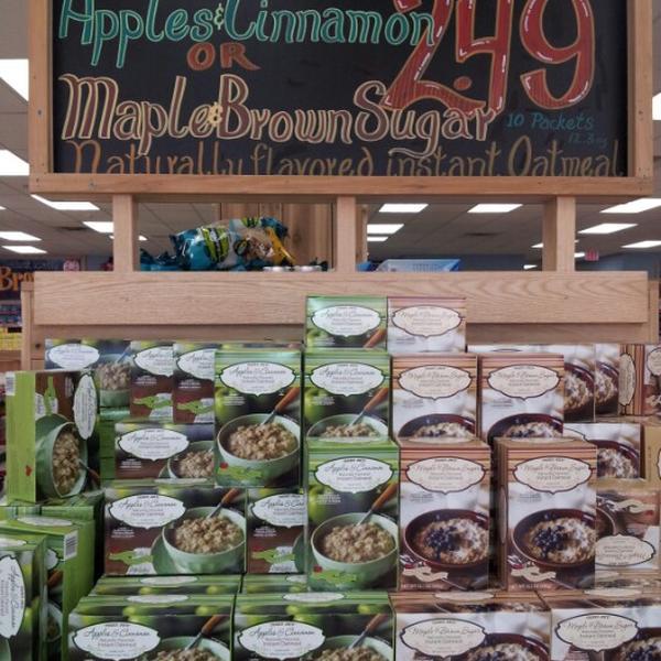 Photo taken at Trader Joe's by RetailGoddesses on 1/5/2013-美国康涅狄格州费尔菲尔德布莱克岩2258 Photo taken at Trader Joe's by RetailGoddesses on 1/5/2013
