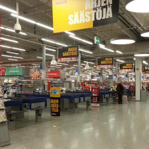 Photo taken at K-citymarket by Herkko V. on 1/21/2013-新地区万塔瓦力莫路9 Photo taken at K-citymarket by Herkko V. on 1/21/2013