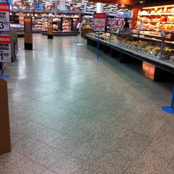 Photo taken at K-citymarket by Harri K. on 4/2/2012-新地区万塔瓦力莫路9 Photo taken at K-citymarket by Harri K. on 4/2/2012