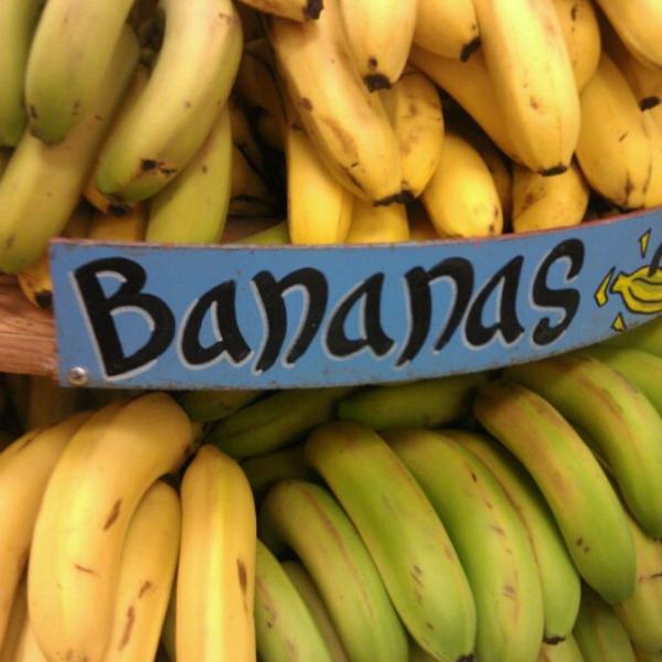 Photo taken at Trader Joe's by Elizabeth S. on 6/19/2012-亚利桑那 格兰岱尔0西钟路772(第75大街) Photo taken at Trader Joe's by Elizabeth S. on 6/19/2012