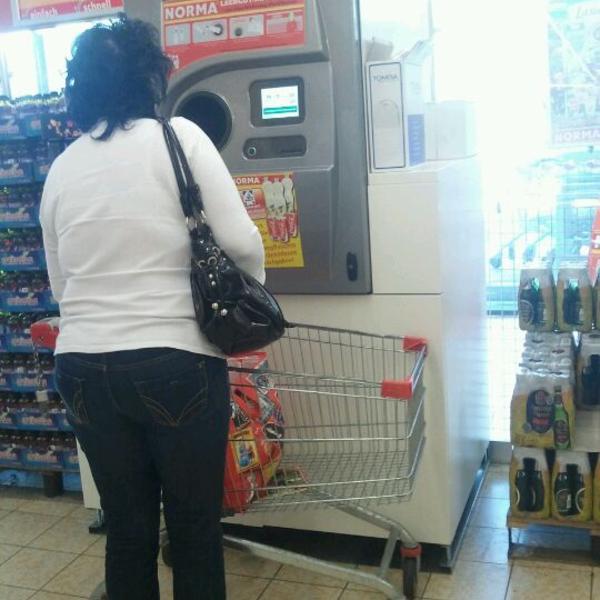 Photo taken at Kaufland by Denis R. on 5/8/2012-德国巴登符腾堡普福尔茨海姆威廉贝克尔大街15 Photo taken at Kaufland by Denis R. on 5/8/2012