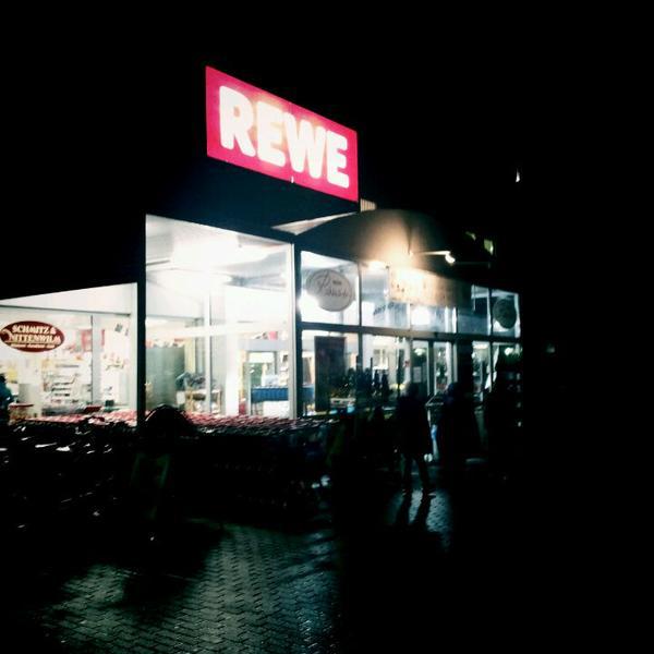 Photo taken at REWE by Luca on 12/16/2011-德国北莱茵威斯特法伦州科隆苏伯昂热168 Photo taken at REWE by Luca on 12/16/2011