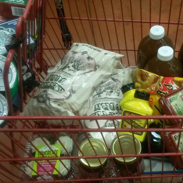 Photo taken at Trader Joe's by Dianne -伊利诺州拉格兰奇市奥格登大道拉格兰奇路北25号 Photo taken at Trader Joe's by Dianne