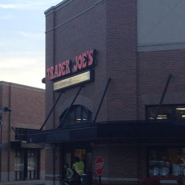 Photo taken at Trader Joe's by Louis P. on 8/15/2013-伊利诺州拉格兰奇市奥格登大道拉格兰奇路北25号 Photo taken at Trader Joe's by Louis P. on 8/15/2013
