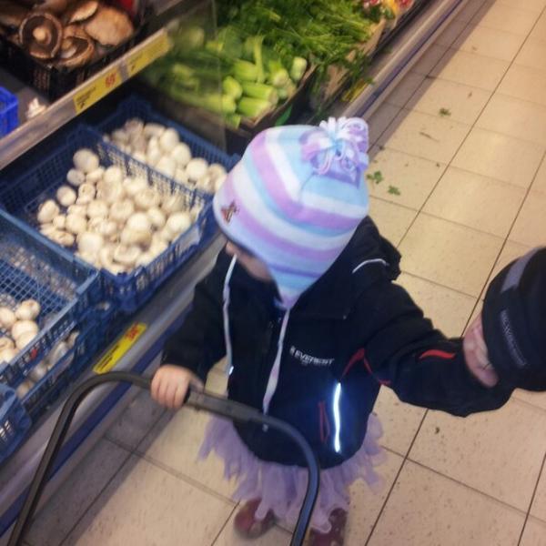 Photo taken at City Gross Bromma by Roland C. on 11/10/2012-瑞典斯德哥尔摩Bryggerivägen 10号 Photo taken at City Gross Bromma by Roland C. on 11/10/2012