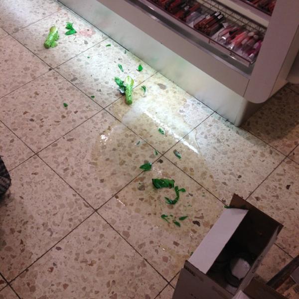 Photo taken at HEMA by Fayka on 12/18/2012-荷兰南荷兰省福尔堡今敏朱莉安娜大街231号 Photo taken at HEMA by Fayka on 12/18/2012