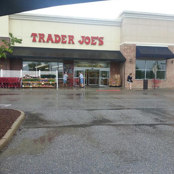 Photo taken at Trader Joe's by Baldheadqueen on 6/8/2013-弗吉尼亚州纽波特纽斯杰弗逊大道12551 Photo taken at Trader Joe's by Baldheadqueen on 6/8/2013