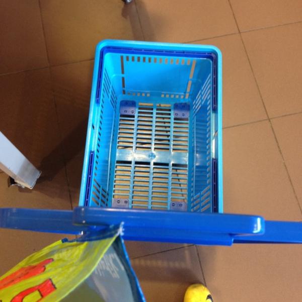Photo taken at Albert Heijn by Kwok Ho L. on 3/4/2012-荷兰北布拉班特省布雷达瓦克尼耶广场2B Photo taken at Albert Heijn by Kwok Ho L. on 3/4/2012