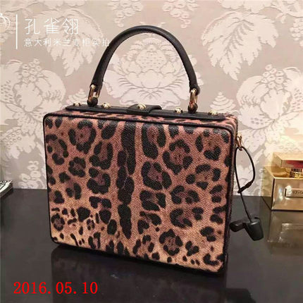 DolceGabbana杜嘉班纳女包16新款豹纹印花手提包 小箱子 限量款 DolceGabbana杜嘉班纳女包16新款豹纹印花手提包 小箱子 限量款