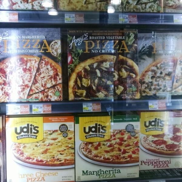 Photo taken at Whole Foods Market by Joseph N. on 2/3/2015-俄亥俄州辛辛那提埃德蒙森路2693号 Photo taken at Whole Foods Market by Joseph N. on 2/3/2015