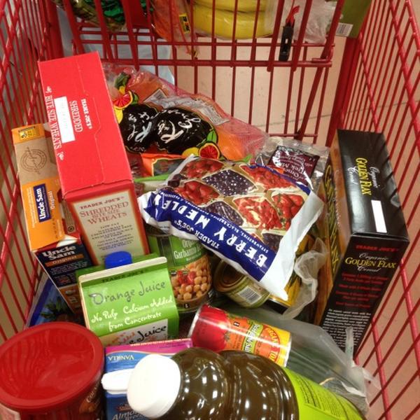 Photo taken at Trader Joe's by Leo L. on 11/5/2012-美国加利福尼亚州亨廷顿比奇汉密尔顿21431 Photo taken at Trader Joe's by Leo L. on 11/5/2012