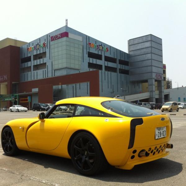 Photo taken at イオンモール香椎浜 by parutan on 5/28/2012-福冈县福冈市东区香椎浜3-12-1 吉之岛超市 Photo taken at イオンモール香椎浜 by parutan on 5/28/2012