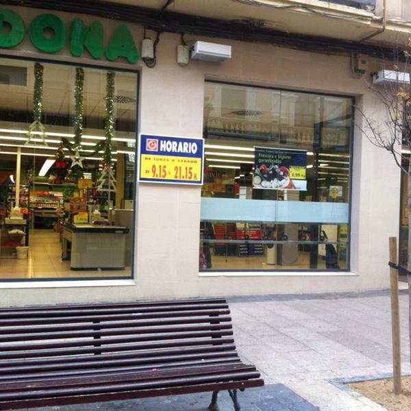 Photo taken at Mercadona by Jesus Maria I. on 11/25/2011