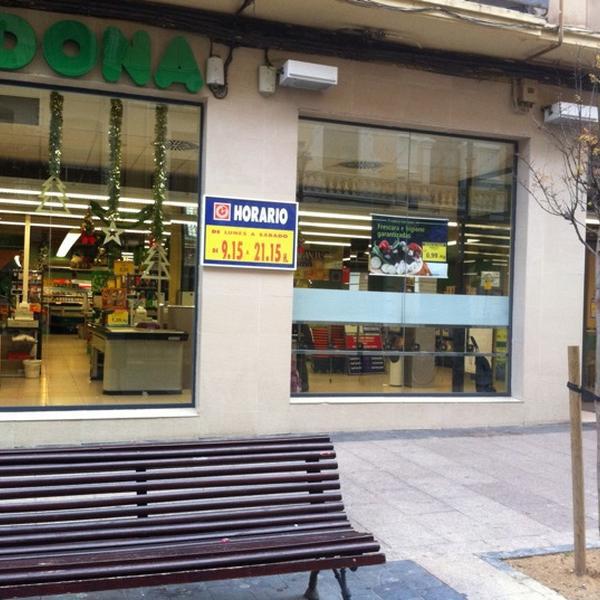 Photo taken at Mercadona by Jesus Maria I. on 11/25/2011