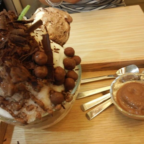 Photo taken at 롯데마트 (Lotte Mart) by 영걸 이. on 7/12/2014-首尔特别市东大门214清凉里乐天超市 Photo taken at 롯데마트 (Lotte Mart) by 영걸 이. on 7/12/2014