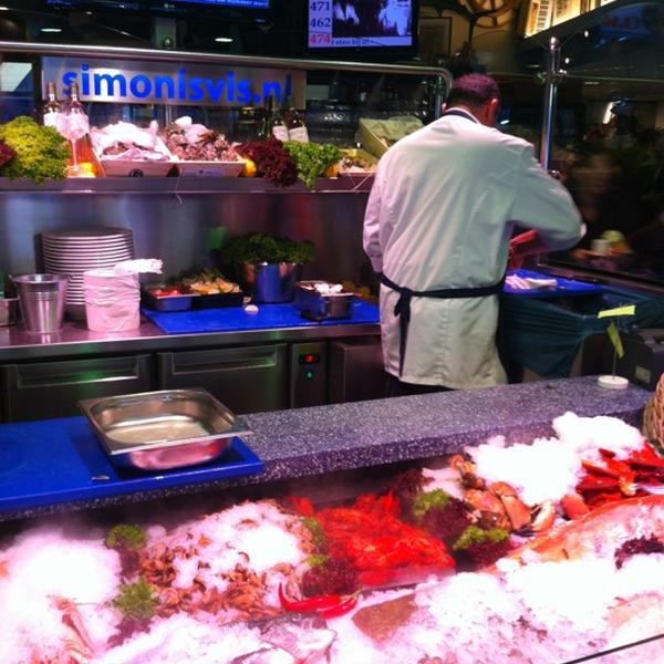 Photo taken at Simonis aan de Haven by Jos N. on 11/11/2012-荷兰南荷兰省斯赫弗宁恩鱼拍卖路20 Photo taken at Simonis aan de Haven by Jos N. on 11/11/2012