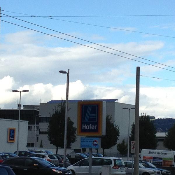 Photo taken at Hofer by austrianpsycho on 9/17/2013-奥地利上奥地利州林茨德夫林格路21 Photo taken at Hofer by austrianpsycho on 9/17/2013