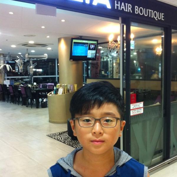 Photo taken at 롯데마트 (LOTTE Mart) by hyejeong J. on 7/30/2012