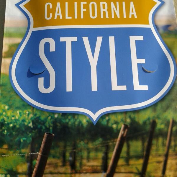 Photo taken at LCBO by P B. on 3/15/2013-加拿大安大略省贵湖石路斯科茨代尔路615 Photo taken at LCBO by P B. on 3/15/2013