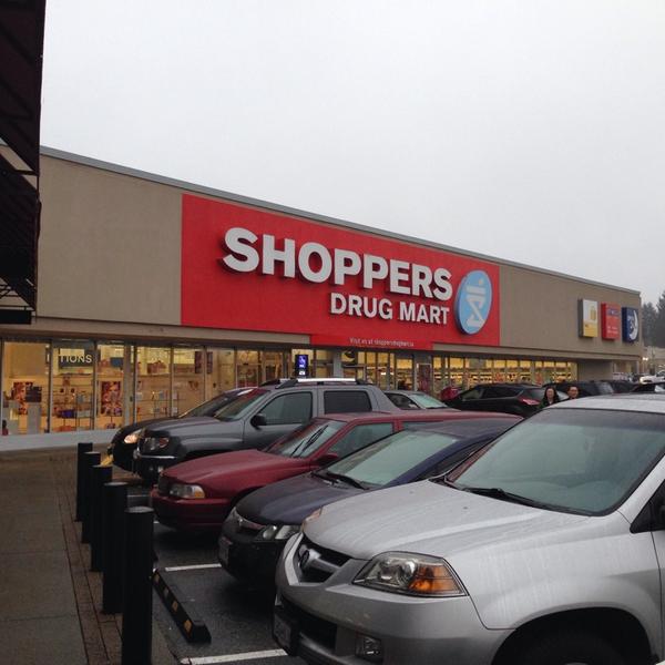 Photo taken at Shoppers Drug Mart by Mark C. on 12/22/2013