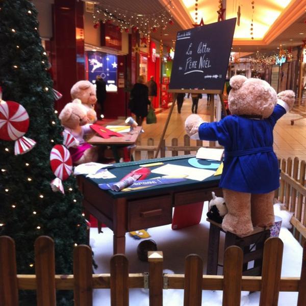 Photo taken at Auchan by KOLHPM63 on 12/14/2012