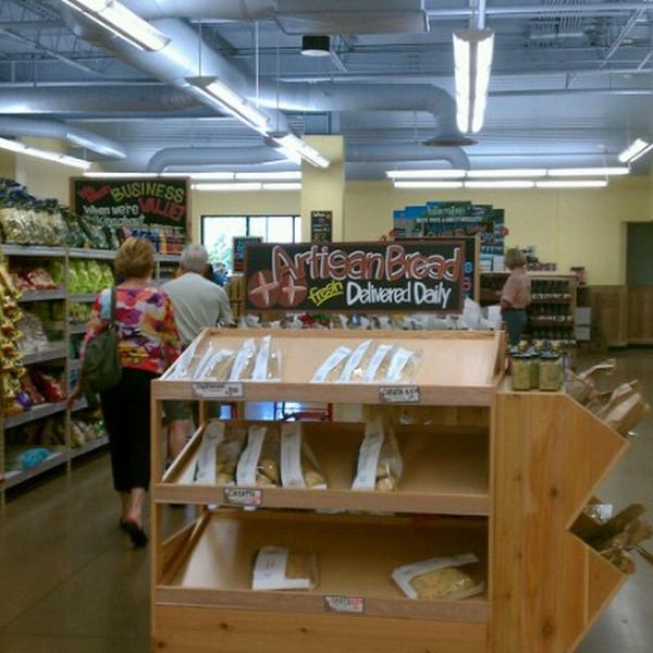 Photo taken at Trader Joe's by David P. on 9/6/2012-美国得克萨斯州沃思堡石头街大道2701 Photo taken at Trader Joe's by David P. on 9/6/2012