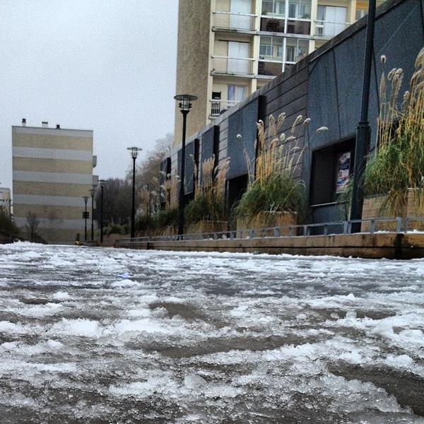 Photo taken at Carrefour by matias g. on 1/19/2013