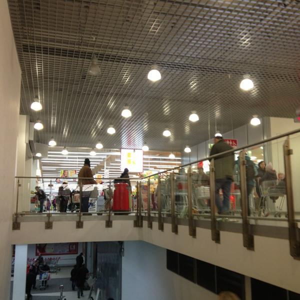 Photo taken at Kaufland by Étienne S. on 3/30/2013-德国柏林喷泉大道105 Photo taken at Kaufland by Étienne S. on 3/30/2013