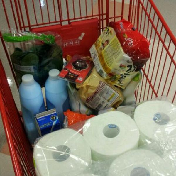 Photo taken at 홈플러스 / Home plus by 우성 정. on 11/13/2011-江原道春川市144号 Photo taken at 홈플러스 / Home plus by 우성 정. on 11/13/2011