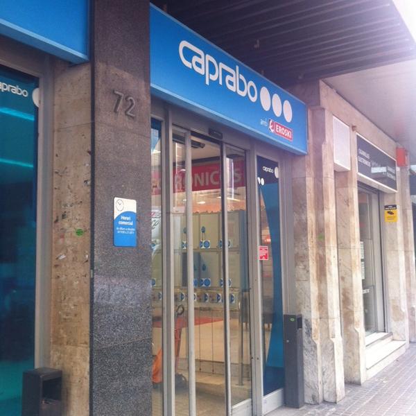 Photo taken at Caprabo by BAHITOSSA on 12/11/2013