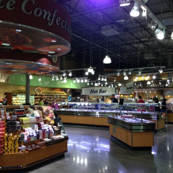 Photo taken at Whole Foods Market by Aris G. on 10/15/2012-乔治亚州德卢斯州桥路5945号 Photo taken at Whole Foods Market by Aris G. on 10/15/2012