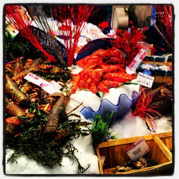 Photo taken at Monoprix by Roberto C. on 12/31/2012-法国布洛涅比扬古C.C廊街 Photo taken at Monoprix by Roberto C. on 12/31/2012