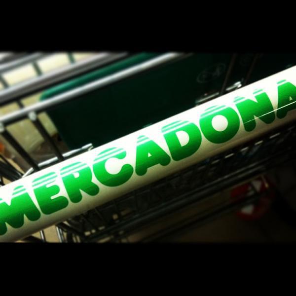 Photo taken at Mercadona by Catarina B. on 6/18/2013