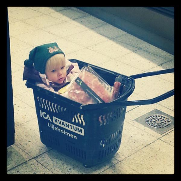 Photo taken at ICA Kvantum by Nicolas B. on 11/24/2012-瑞典斯德哥尔摩里耶霍姆斯路3号 Photo taken at ICA Kvantum by Nicolas B. on 11/24/2012