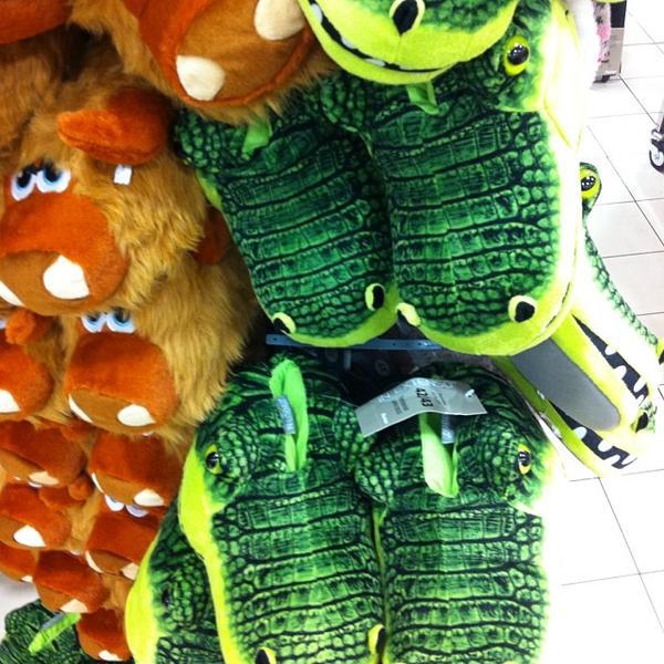 Photo taken at Auchan by Pierluca S. on 11/14/2013-意大利威尼托布索伦戈费尔里那 Photo taken at Auchan by Pierluca S. on 11/14/2013